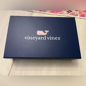 Vineyard Vines magnetic close gift box